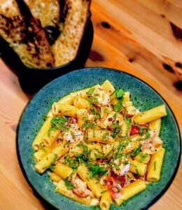 Cremet pasta med tigerrejer fra Njordkøkken